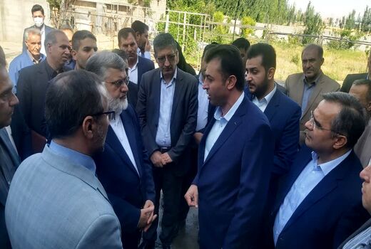 بازدید استاندار آذربایجان غربی از کارخانه تولید پنیر پیتزا در میاندوآب 