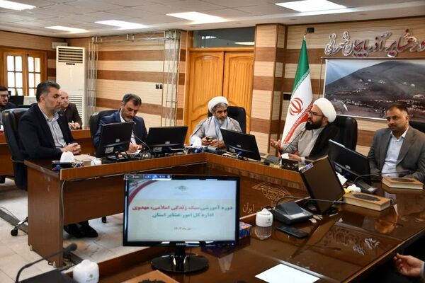 بازگشت به سبک زندگی اسلامی ، مهدوی، ضامن اخلاق و هویت انسانی است
