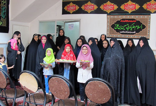 شروع آموزش روشهای تغذیه سالم و طبخ آبزیان با همکاری سازمان بسیج جامعه زنان سپاه عاشورا در تبریز