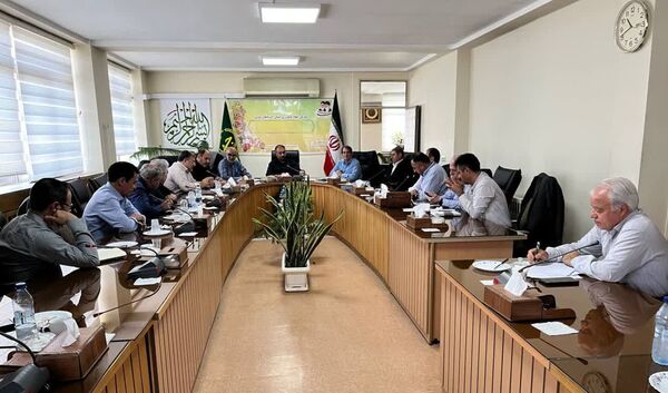 دیدار فعالان و تشکل‌های صنعت طیور آذربایجان‌غربی با رییس سازمان جهاد کشاورزی استان