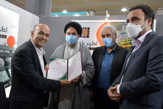 نائب‌رئیس کمیسیون برنامه‌وبودجه مجلس از نمایشگاه تخصصی کشاورزی در تبریز بازدید کرد