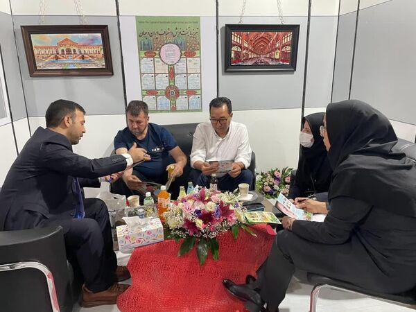 مذاکره هیات تجاری قزاقستان با تولیدکنندگان صنایع غذایی آذربایجان شرقی