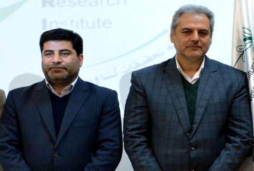 تجلیل وزیر جهادکشاورزی از رئیس سازمان جهاد کشاورزی آذربایجان شرقی 