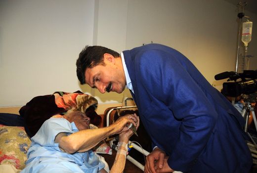 قطعی‌های برق امان مراکز دیالیز را بریده است