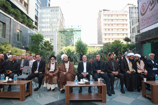  آیین بزرگداشت ارتحال امام خمینی (ره) در محل وزارت جهاد کشاوزری  