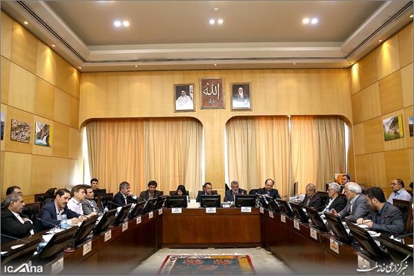 مجلس از دعوت حجتی منصرف شد