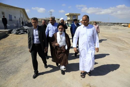 بازدید نماینده ولی‌فقیه در وزارت جهادکشاورزی از طرح‌های شیلاتی