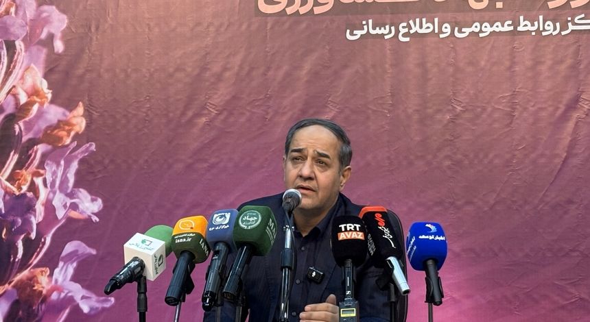 آغاز توزیع میوه، همزمان با اعلام ستاد تنظیم بازار/خرید و ذخیره سازی ۵ برابری پرتقال، خرما و سیب