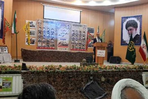 شهدا نور الهی برای سعادت رهروان هستند 