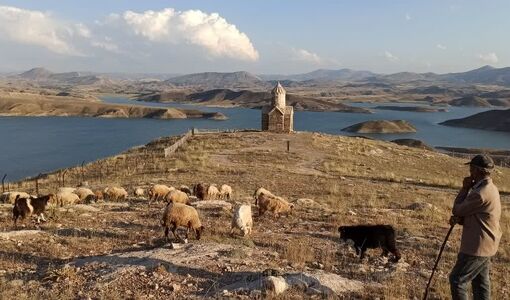 زُرزُر؛ جایی که آب به تاریخ رسید