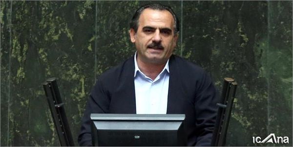 معیشت مرزنشینان و کاهش بیکاری در این مناطق دغدغه دولت باشد