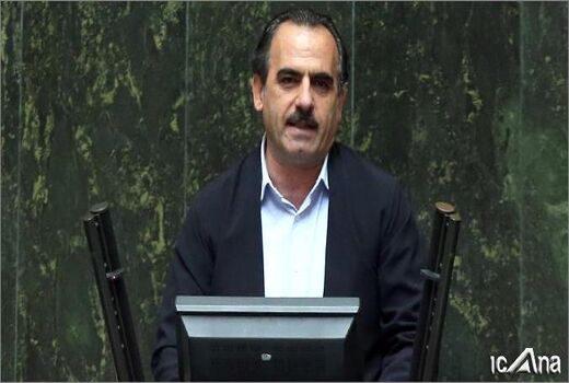 معیشت مرزنشینان و کاهش بیکاری در این مناطق دغدغه دولت باشد
