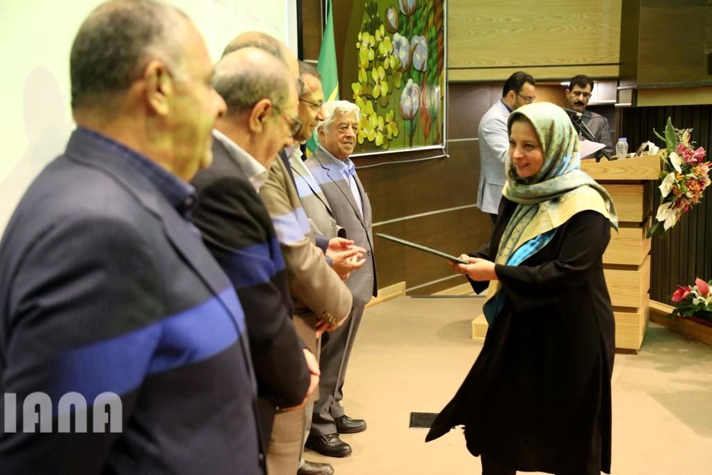هفتمین گردهمایی سراسری کشت محصولات زراعی 98-99