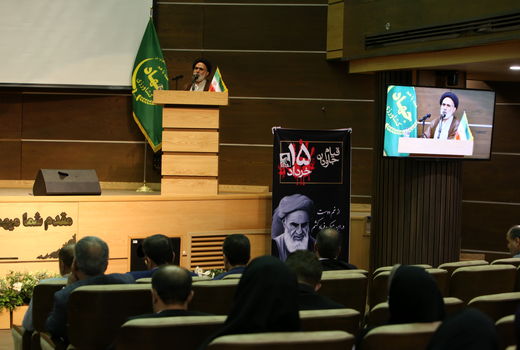 امام خمینی(ره) احیا کننده اسلام و ایران است