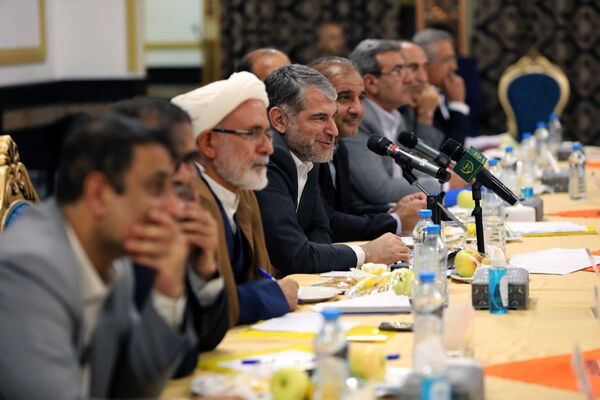 توسعه تعامل دولت و مجلس در رفع مشکلات بخش کشاورزی