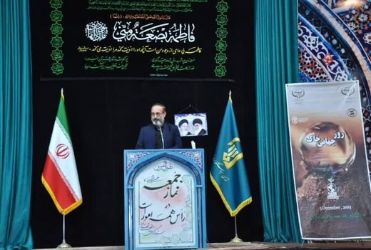 خاک منشاء برکت، سخاوت و نعمت‌های مختلفی برای بشر است