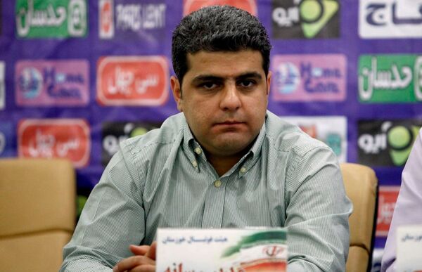 حق پخش فوتبال را نمی‌دهند و برنامه آن را هم تغییر می‌دهند