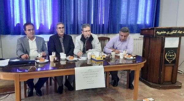 برگزاری همایش کشت پاییزی با محوریت تغذیه گیاهی و بهزراعی در هشترود