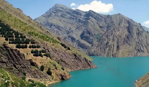 حفظ منابع طبیعی، نماد عشق به وطن و مسئولیت انسانی است