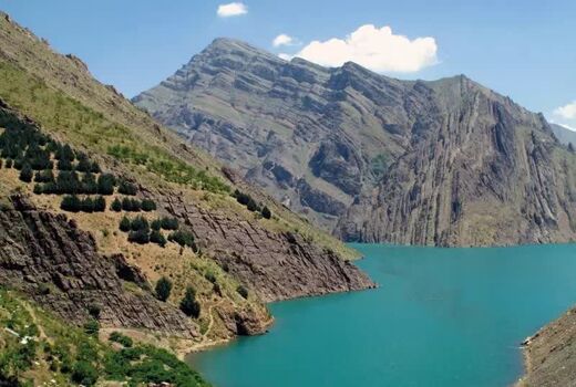 حفظ منابع طبیعی، نماد عشق به وطن و مسئولیت انسانی است