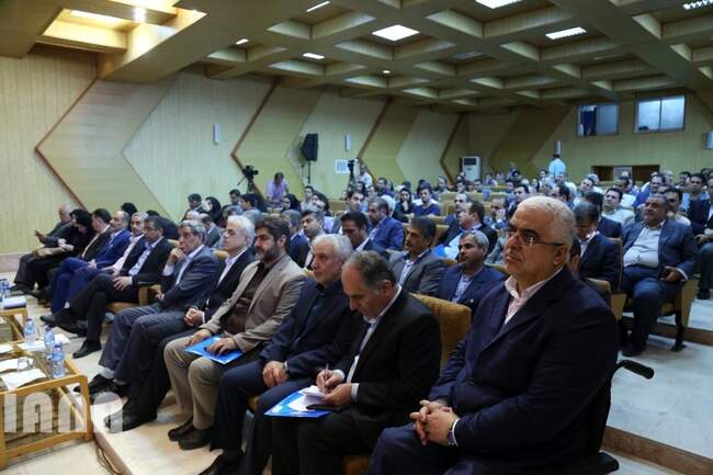 مراسم راهکارهای ارتقای کمی و کیفی تولید بچه ماهیان خاویاری در گیلان