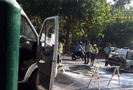 فردی که مقابل شهرداری خود سوزی کرد جان باخت