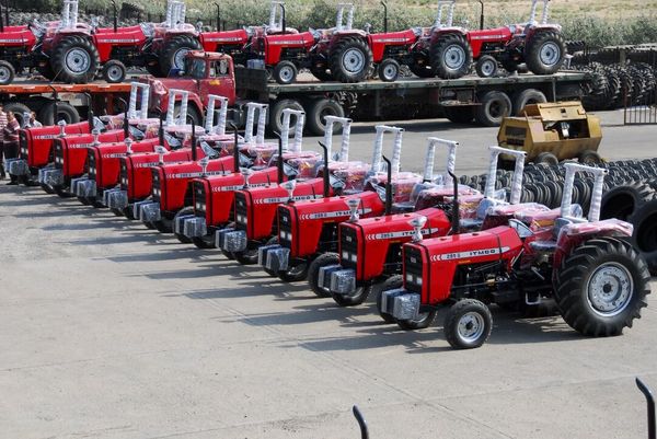 پنج میلیون دلار ارزآوری با تولید تراکتور در کشور