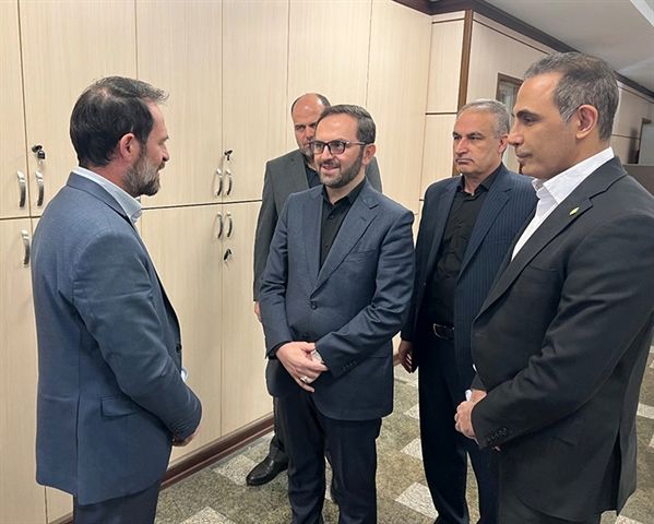 
خدمت به واحدهای تولیدی در شرایط کنونی از اهمیت مضاعف برخوردار است