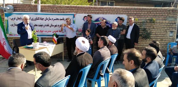 افتتاح گلخانه هیدروپونیک تولید ۳۰ تنی سبزی و صیفی در شهرستان نقده