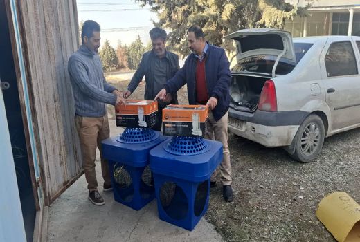 تحویل ۷ دستگاه هواده به پرورش‌دهندگان ماهی شهرستان آبیک