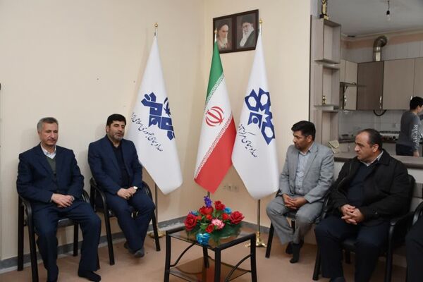سوزاندن کاه و کلش و برگ پاییزی درختان، از بین بردن یک منبع غنی برای تولید کمپوست است