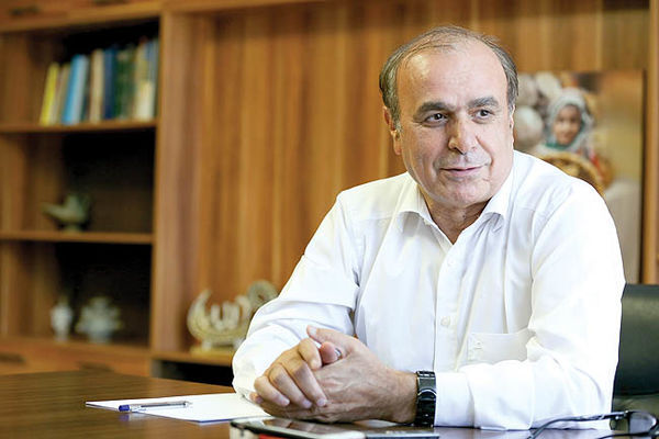 دست برداشتن از قیمت‌گذاری دستوری، شرط رونق صنعت نان است