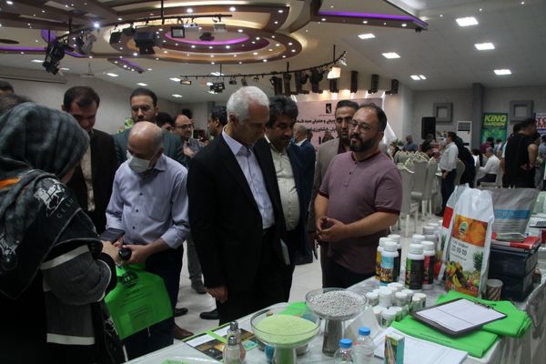 برگزاری همایش آموزشی ترویجی و معرفی سبد کودی شرکت خدمات حمایتی به مناسبت سومین روز هفته جهاد کشاورزی