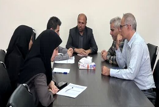  بررسی پیشرفت فیزیکی بانک اطلاعاتی پروژه‌های آب و خاک استان در محیط GIS  