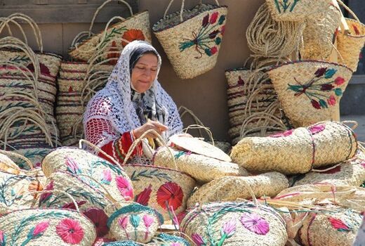 تبدیل اقتصاد خودمصرفی روستا به اقتصاد کشاورزی با ایجاد تعاونی زنان