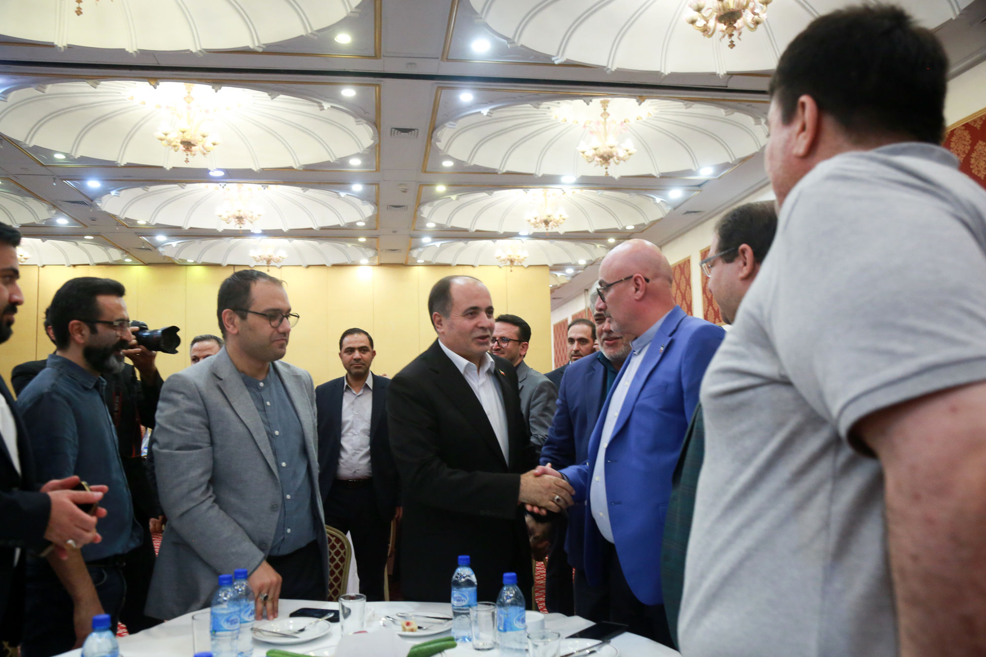  نشست صمیمی خبرنگاران و اصحاب رسانه با وزیر جهاد کشاورزی  