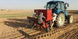 اقدام مالکان تراکتورها و کمباین‌ها نسبت به پلاک گذاری وسایل تا پایان مهرماه 