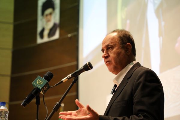  اجرای الگوی کشت  از قله های عملیاتی در آینده