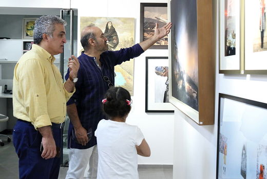 حراج تابستانی عکس گالری مژده با فروش 12 عکس آغاز شد