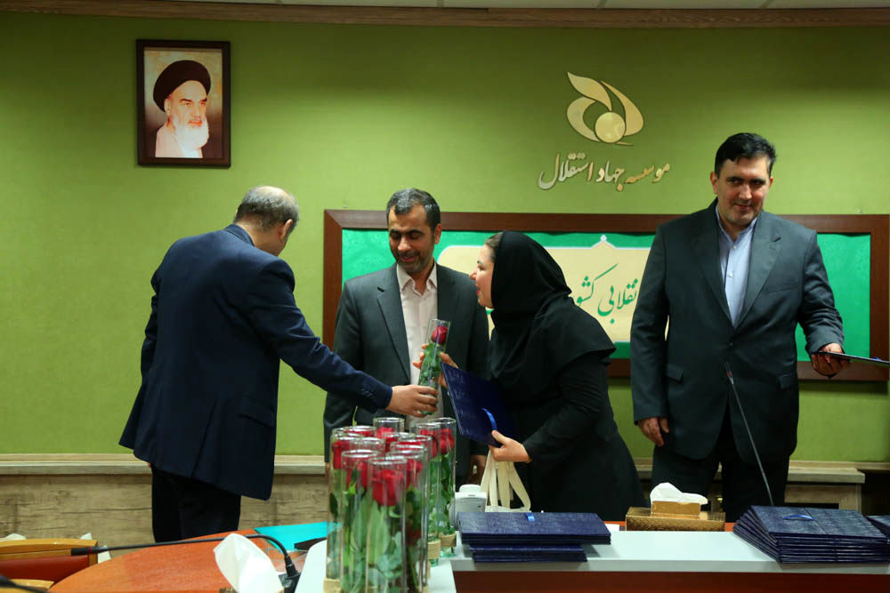 مراسم گرامیداشت روز زن در موسسه جهاد استقلال  