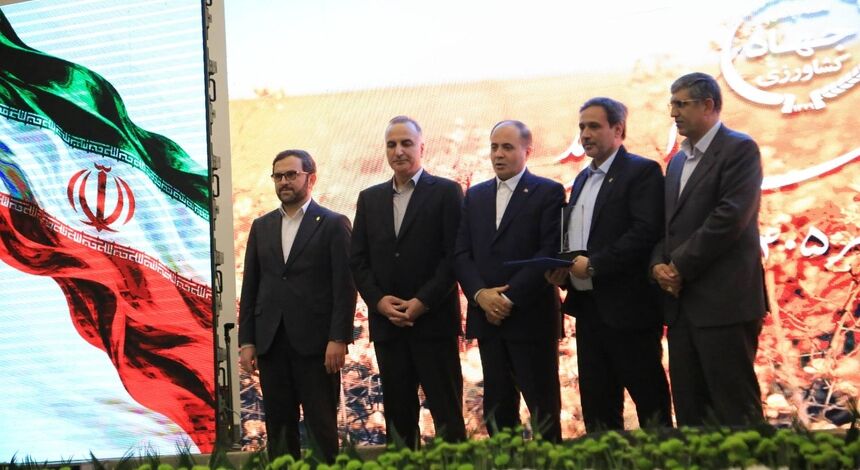تقویت حمایت از کشاورزان با  توسعه ابزارهای نوین تأمین مالی بانک کشاورزی