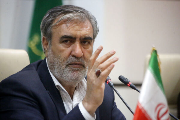 مجلس برای توسعه ظرفیت‌های مرزی و تأمین نیازهای اساسی کنار جهاد کشاورزی است