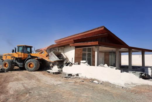 70 مورد تغییر کاربری غیر مجاز در اراضی کشاورزی شهرستان چهارباغ اعمال قانون شد