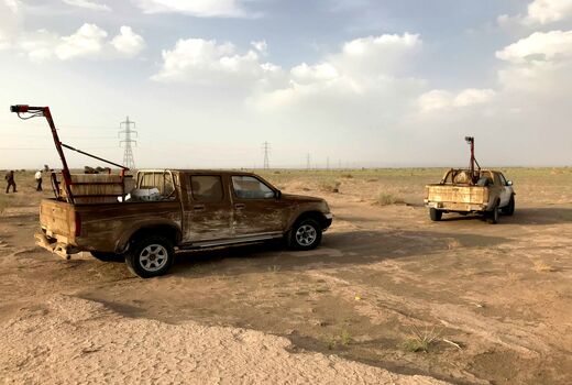 مبارزه بی‌امان با ملخ صحرایی در سیستان وبلوچستان به 9هزار هکتار رسید