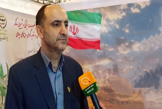 تا باغدار نتیجه کار را نبیند، باور نمی‌کند