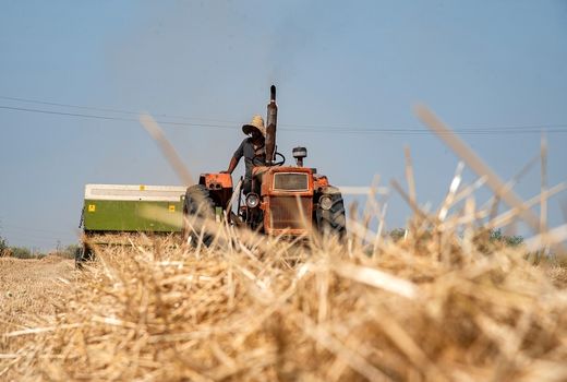 تمهیدات لازم جهت تامین سوخت دستگاه‌های برداشت محصولات پاییزه در رامهرمز