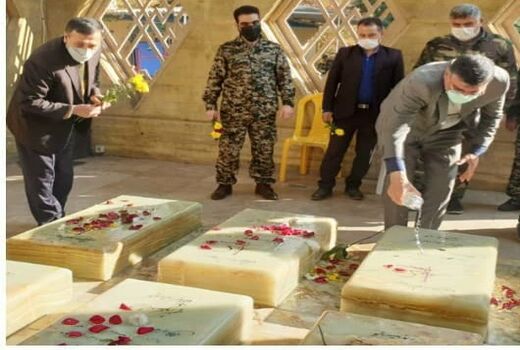 غبارروبی و عطرافشانی مزار شهدای خوشنام دفاع مقدس توسط بسیجیان سازمان جهادکشاورزی استان گلستان 