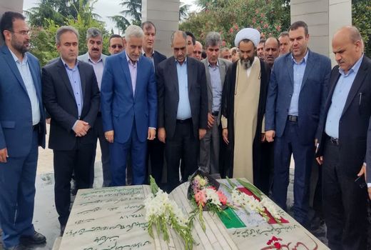 ادای احترام وزیر جهاد کشاورزی به شهدای استان گیلان