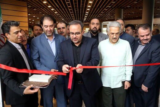 اولین نمایشگاه و همایش سراسری صنعت آکواریوم ماهیان زینتی؛ محصولات و خدمات وابسته برگزار شد