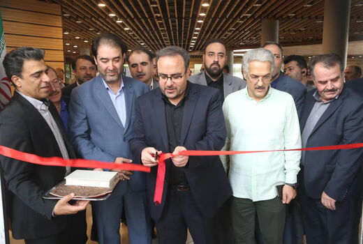 اولین نمایشگاه و همایش سراسری صنعت آکواریوم ماهیان زینتی؛ محصولات و خدمات وابسته برگزار شد